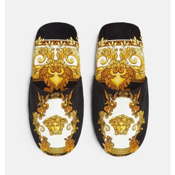 NWT Versace Medusa Slip-On Slippers Size S (6-7) Renaissance-Print Black Gold - Picture 1 of 8